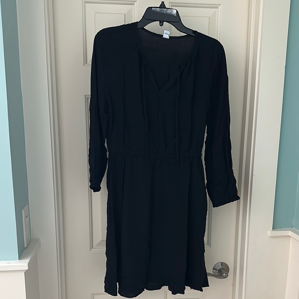 Old Navy Black Sheath Dress Long Sleeve V-Neck